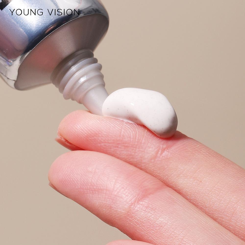 YOUNG VISION Centella CC Creme Concealer Unsichtbare Poren feuchtigkeitsspendende Make-up Grundierung natürlich