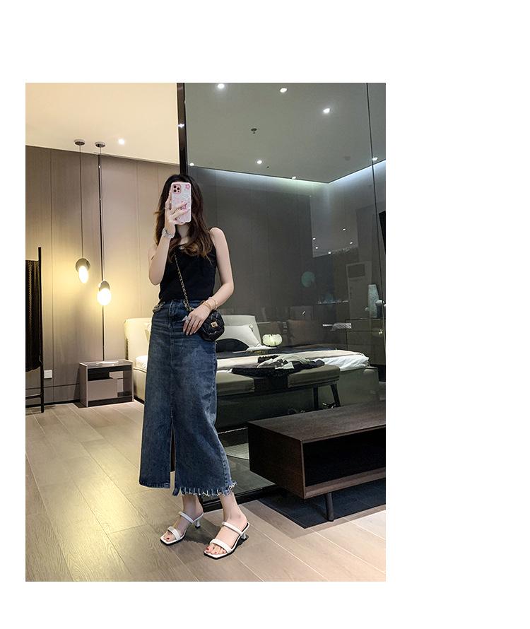 Summer 2026 Skin-Brightening Mid-Heel Square-Toe Sandals with Single Strap for Outdoor Wear.