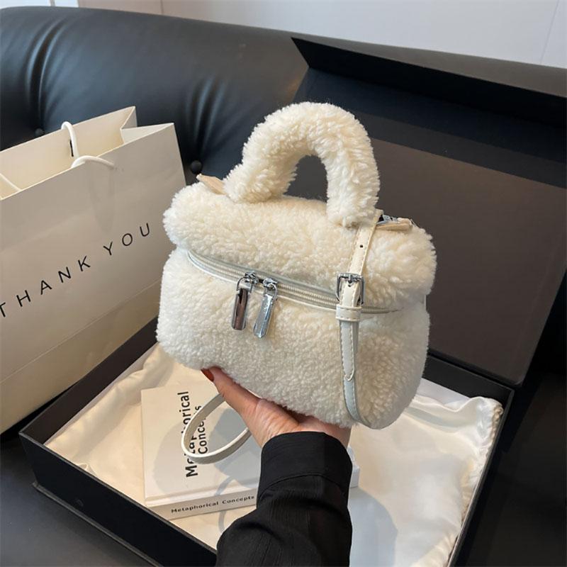 Roztomilá mini jehněčí vlněná malá čtvercová taška podzimní a zimní nová jednoduchá pevná kabelka dámská móda všestranná crossbody taška