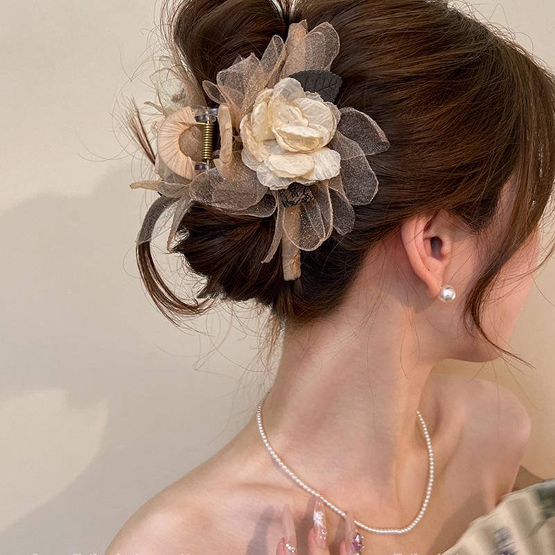 Síťovaný květinový listový drdolový klip: Mori-Style Retro Žraločí vlasový doplněk