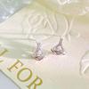 Fan-shaped Pearl Earrings Are Small and Simple and Niche Designs Everyday and Versatile Fashion