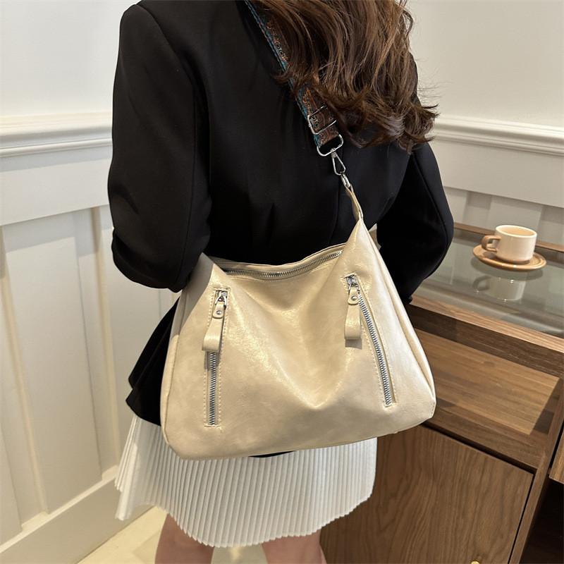 Elegant Minimalist Tote Bag 2024 Stylish Korean Large Capacity Shoulder Bag