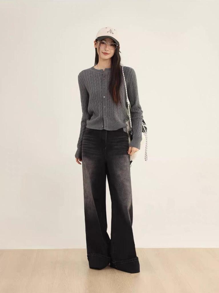 Women's Knitted Cable Cardigan: Solid Color, Round Neck, Versatile Casual Top for Autumn/Winter