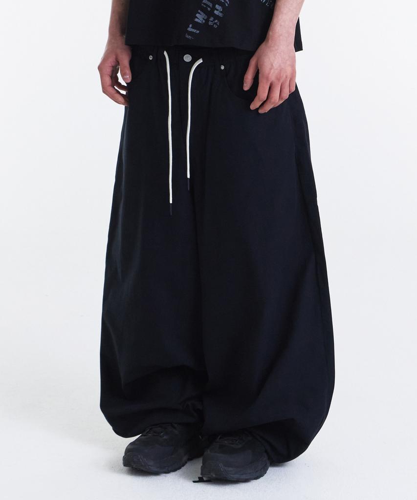 Gicheol Easy Or Easy Balloon Pants (Black)