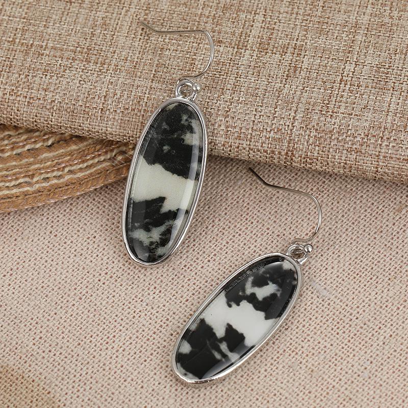 Vintage Ovale Schwarz-Weiß gemusterte Hängeohrringe für Damen Boho-Stil Schmuck für Damen