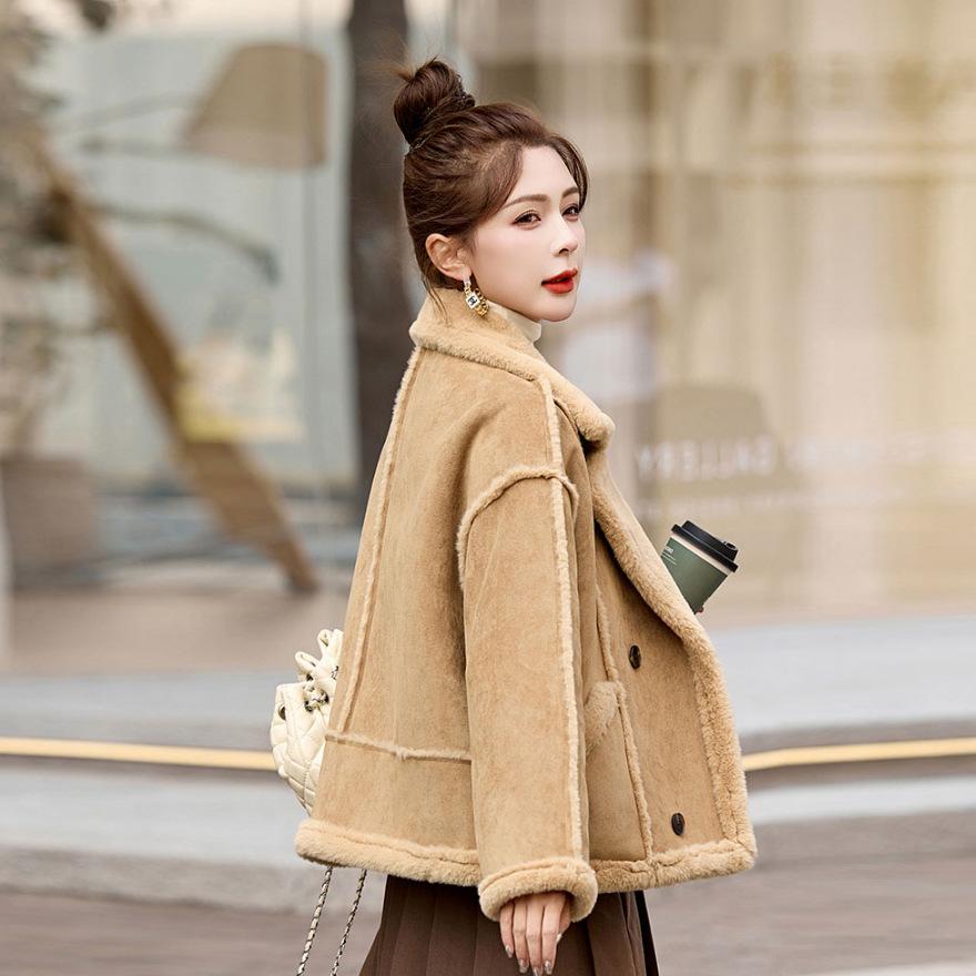 Fleece Fur Integrated Coat Women's New Small Winter New Imitation Lamb Wool Short Thickened Locomotive Cotton Clothes