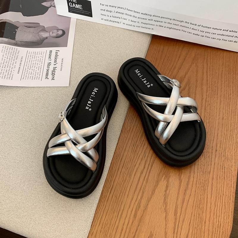 Black Lightweight High-end Thick-soled Heightening One-word Slippers Women's Summer Wear 2025 New with Skirt Cool Slippers