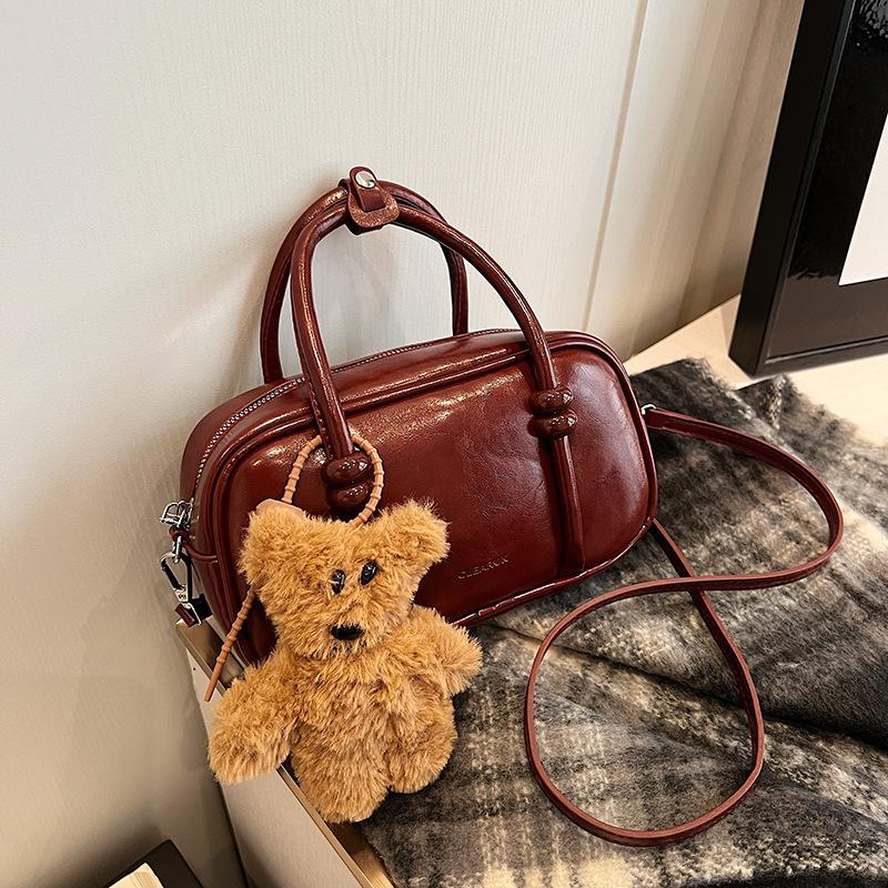 Retro Niche Portable Bowling Bag Women's 2025 New Korean Version Simple and Versatile PU Solid Color Shoulder Messenger Bag