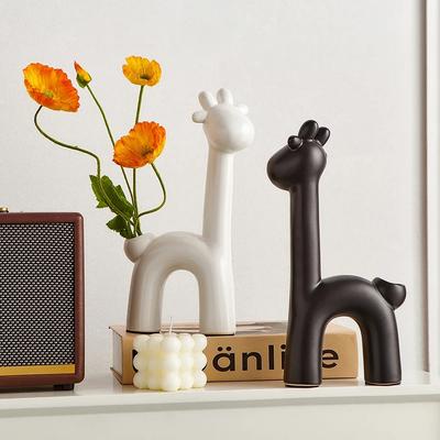 Cute Ceramic Deer Vase for Dried Flower Home Decoration Office Accessories Cute Garden Decor Animal Flower Container Gift