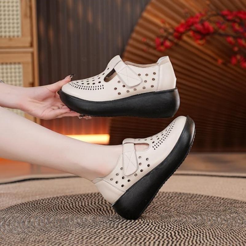 Summer new thick-soled buckle hole large-size women's sandals thick-soled hollow sandals soft leather retro women's sandals