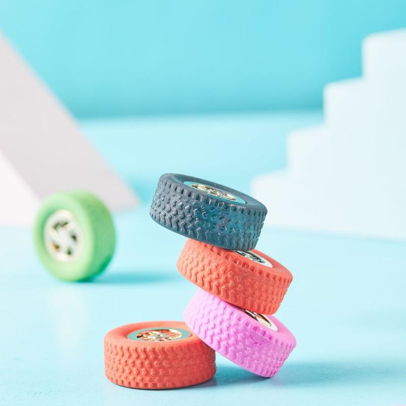 2 krabičky po 4 kusech guma na pneumatiky kreativní tvar guma školní potřeby - Vyrobeno z TPR materiálu pro ochranu životního prostředí