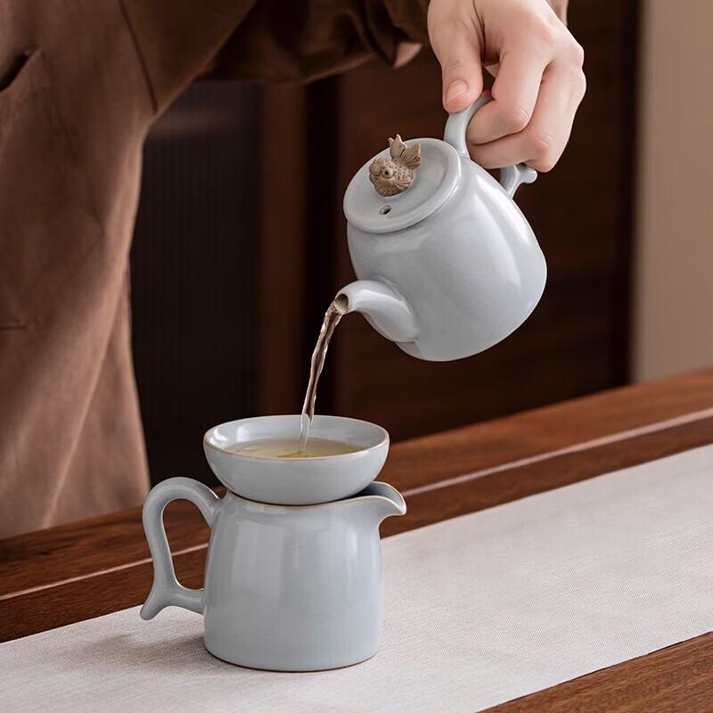 Bafangli Koi 10-Piece Stainless Steel Tea Set