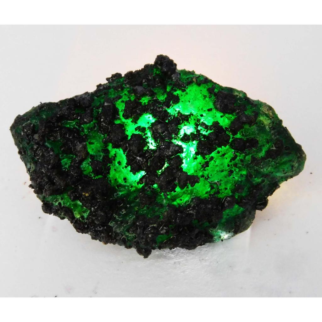 Natural Green Emerald Huge Rough 66.32 Ct Loose Gemstone Earth Mined CERTIFIED A-5691