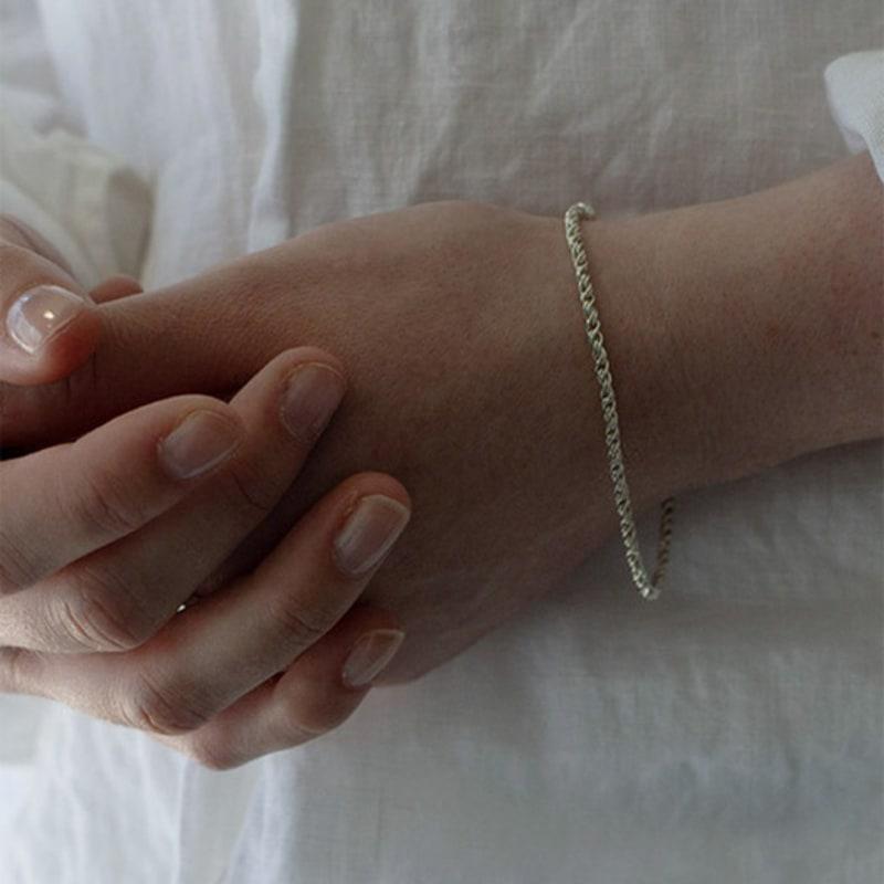 

FLIT Yunseul B02 GOLD