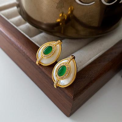 Orecchini a bottone di fritillaria naturale, design geometrico a forma di goccia d'acqua, orecchini medievali di nicchia, orecchini di lusso leggeri e di alta qualità con zirconi