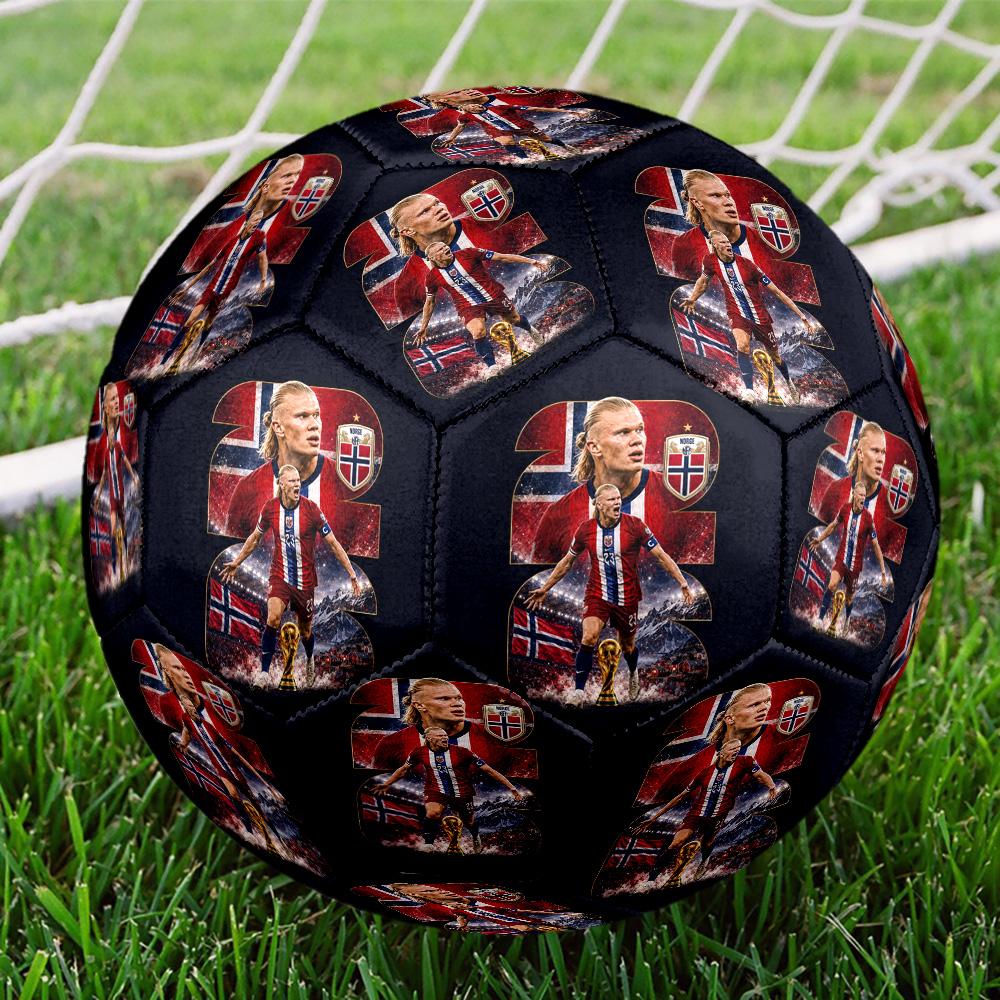 Giocatore di Calcio Scena Innevata Pallone da Calcio Taglia 5 Macchina da Calcio Cucita a Macchina Interno/Esterno Allenamento e Partite per Accessori da Calcio