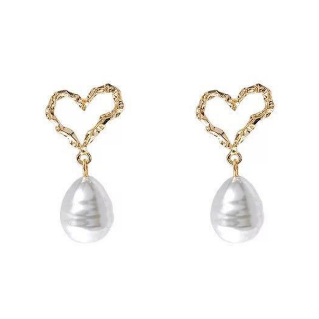 Temperament Imitation Pearl Hollow Heart Drop Earrings For Women Men Exquisite Metal Love Heart Irregular Pearl Earring Jewelry