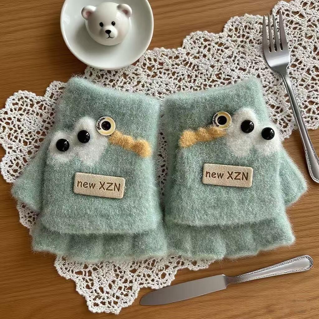 

Newcomer Special: Cute Cartoon Baby Knitted Flip-Top Half-Finger Gloves