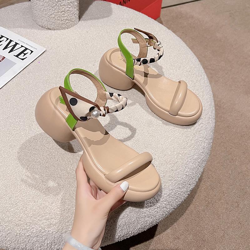 

037-20 platform sandals women s new open-toed wear muffin stepping on shit feeling French word with retro large size women s shoes 43 тілесний