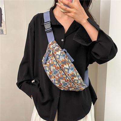 Retro Walking Running Sports Chest Bag Bag Bag 2025 Crossbody Bag New High-quality Niche Mobile Phone Belt Bag