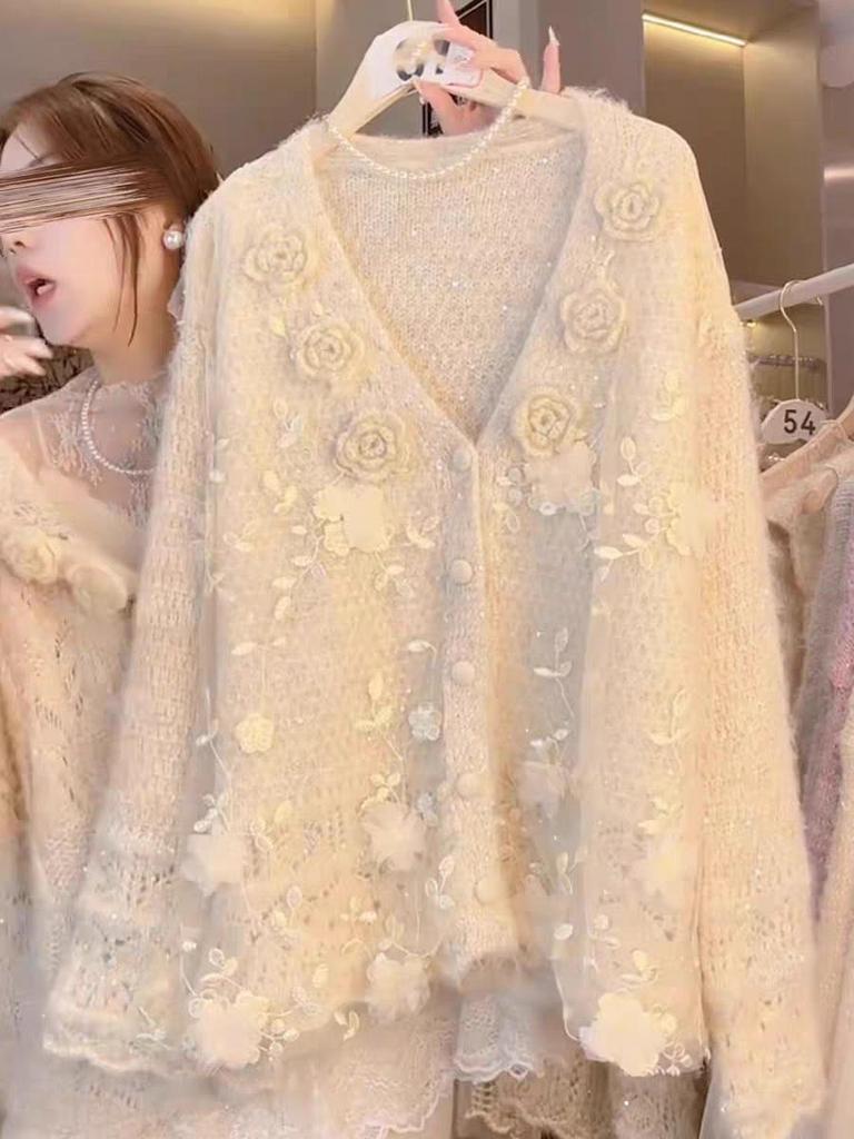 2025 Autumn/Winter Korean-Style Loose Patchwork Lace Knit Cardigan: Trendy Lazy Sweater Coat for Women