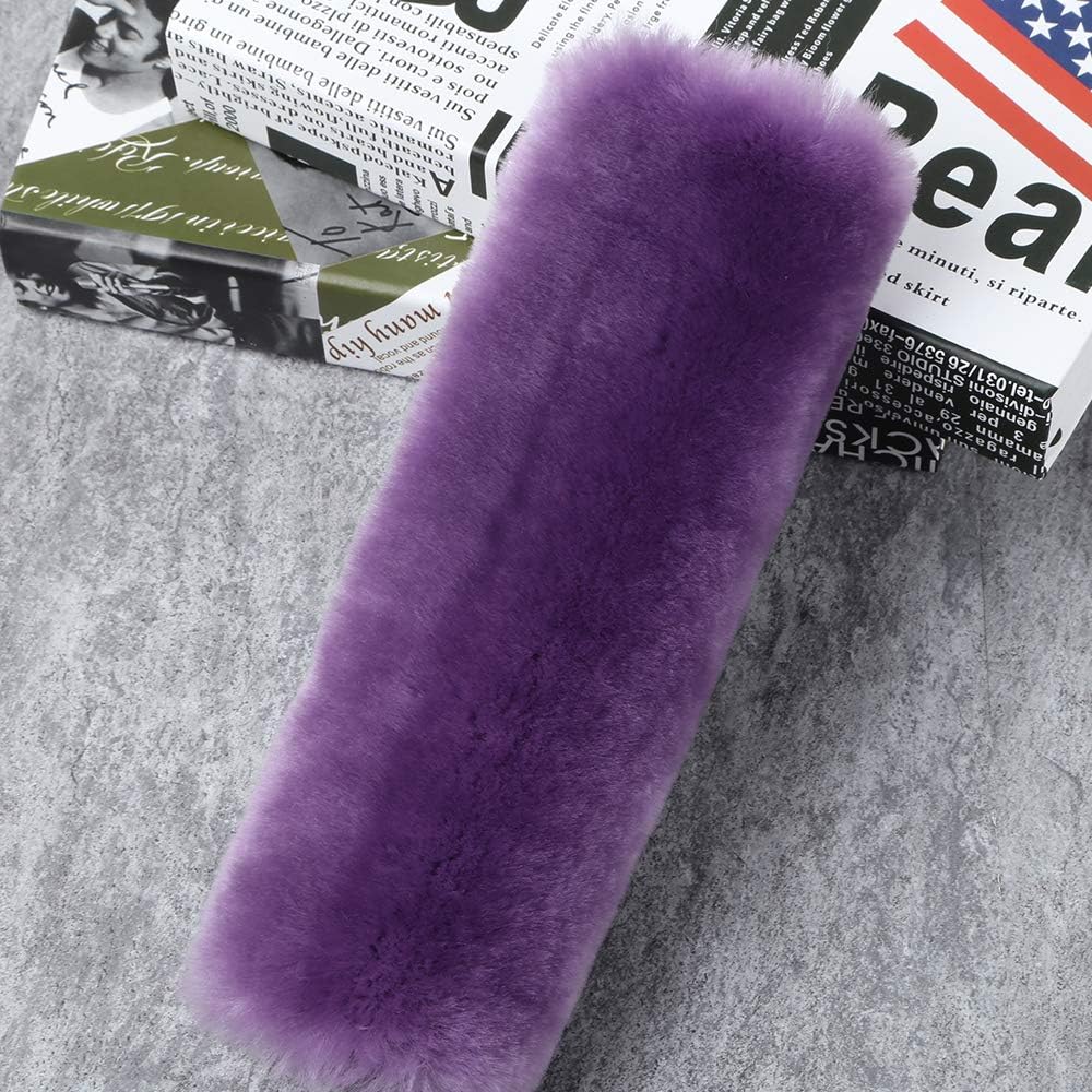 OGLAND  Sheepskin Soft Fuzzy Car Seat Belt Cover Pad, Comfy Fluffy Seatbelt Covers for Shoulder Pad Neck Cushion Protector Car Accessories Woman Man