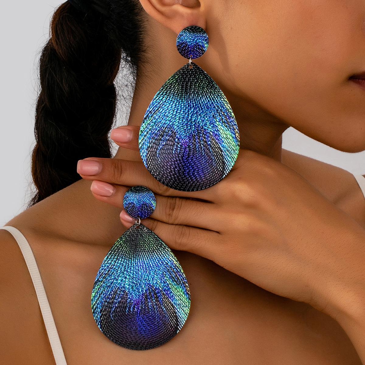 

Модные серьги-подвески для женщин синий