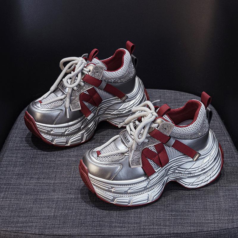 Thick-soled Internet Celebrity Fashion Dad Shoes Women 2025 New Casual Versatile Inner Height Increase Lightweight Small Sports Trendy Shoes