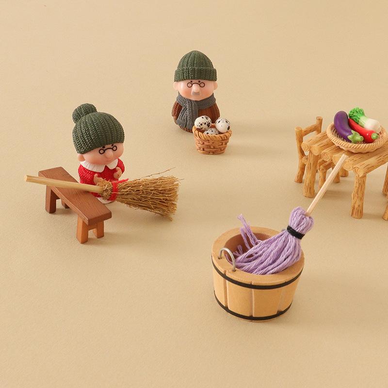 5/10/20Pcs Mini Broom Straw Hanging Witches Miniature Prop Brooms Craft DIY Decor Broomstick Small Toys for Halloween Party