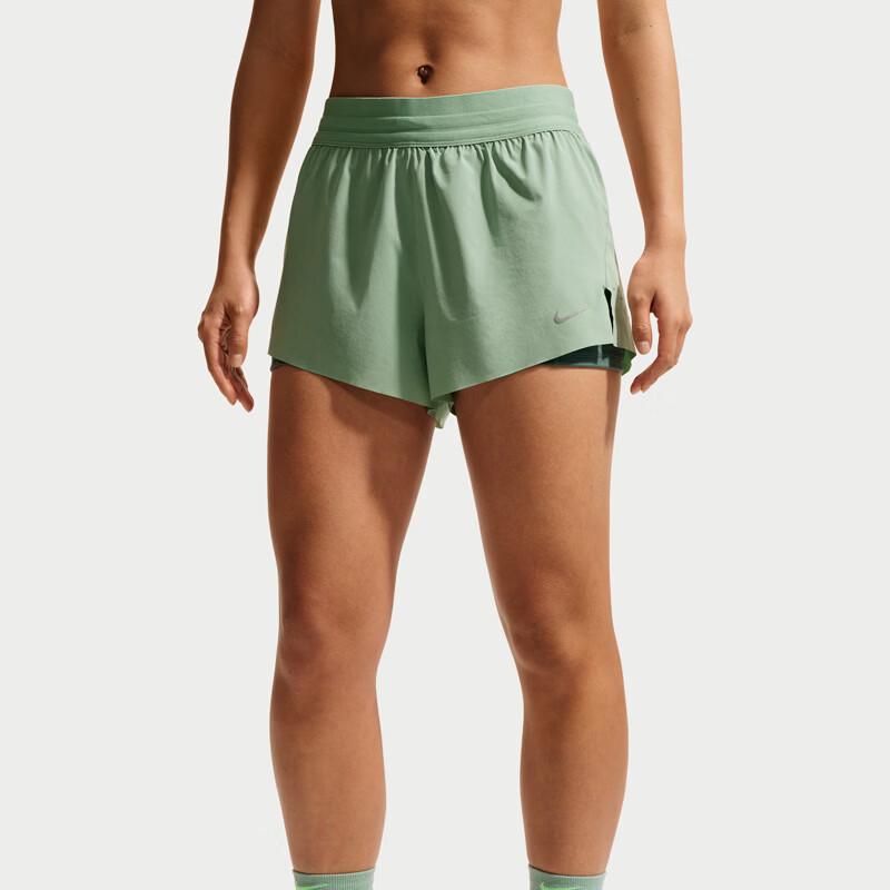 Nike Women s Woven Training Shorts M
