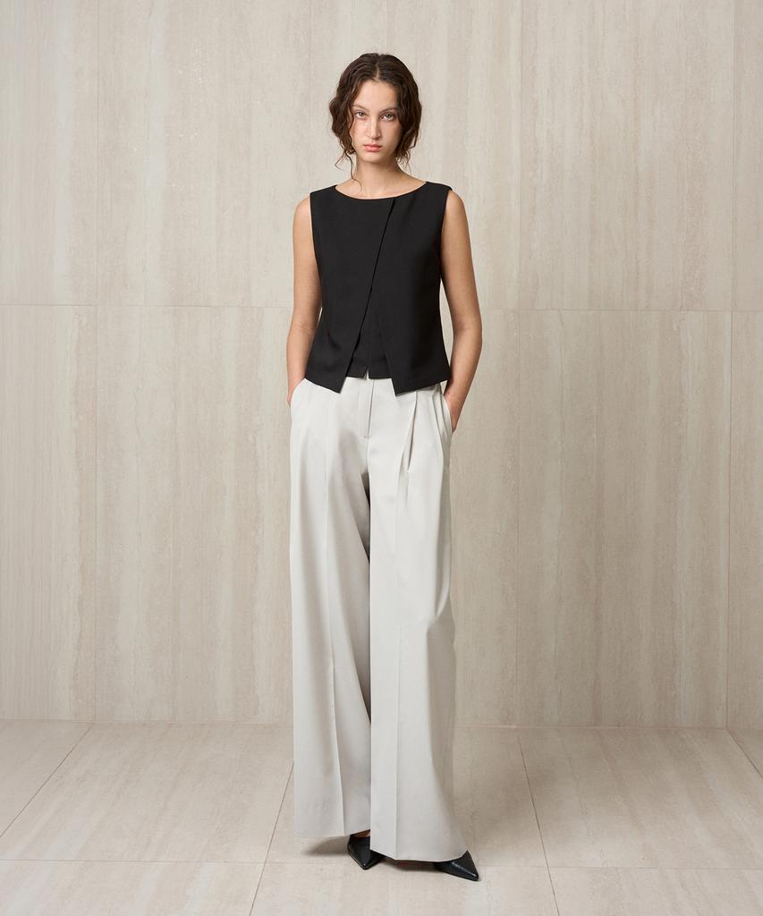 RE RHEE Sleeveless Layered Vest