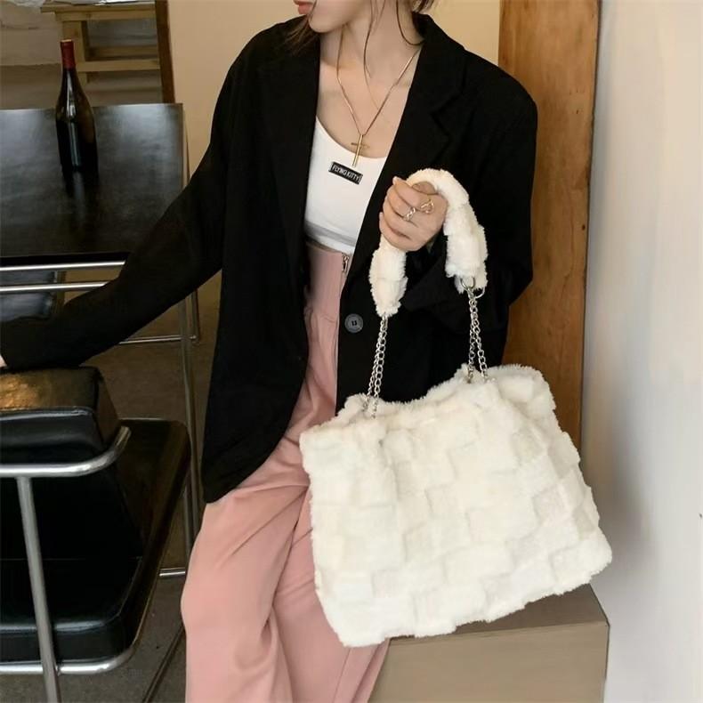 Ielgy White Plush Bag Shoulder Casual Tote Bag Autumn Winter Large Capacity All-Match Underarm Bag