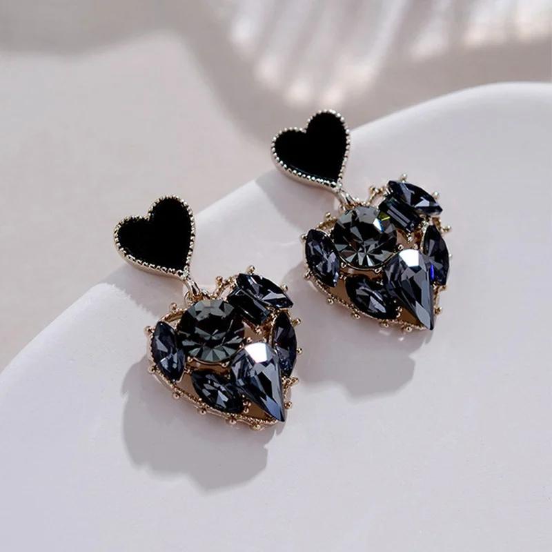 

Shiny Heart Earrings Arrival Trendy Grey Crystal Love Heart Dangle Earrings for Women Sweet Fashion Jewelry Fashion Oorbellen бронзовый