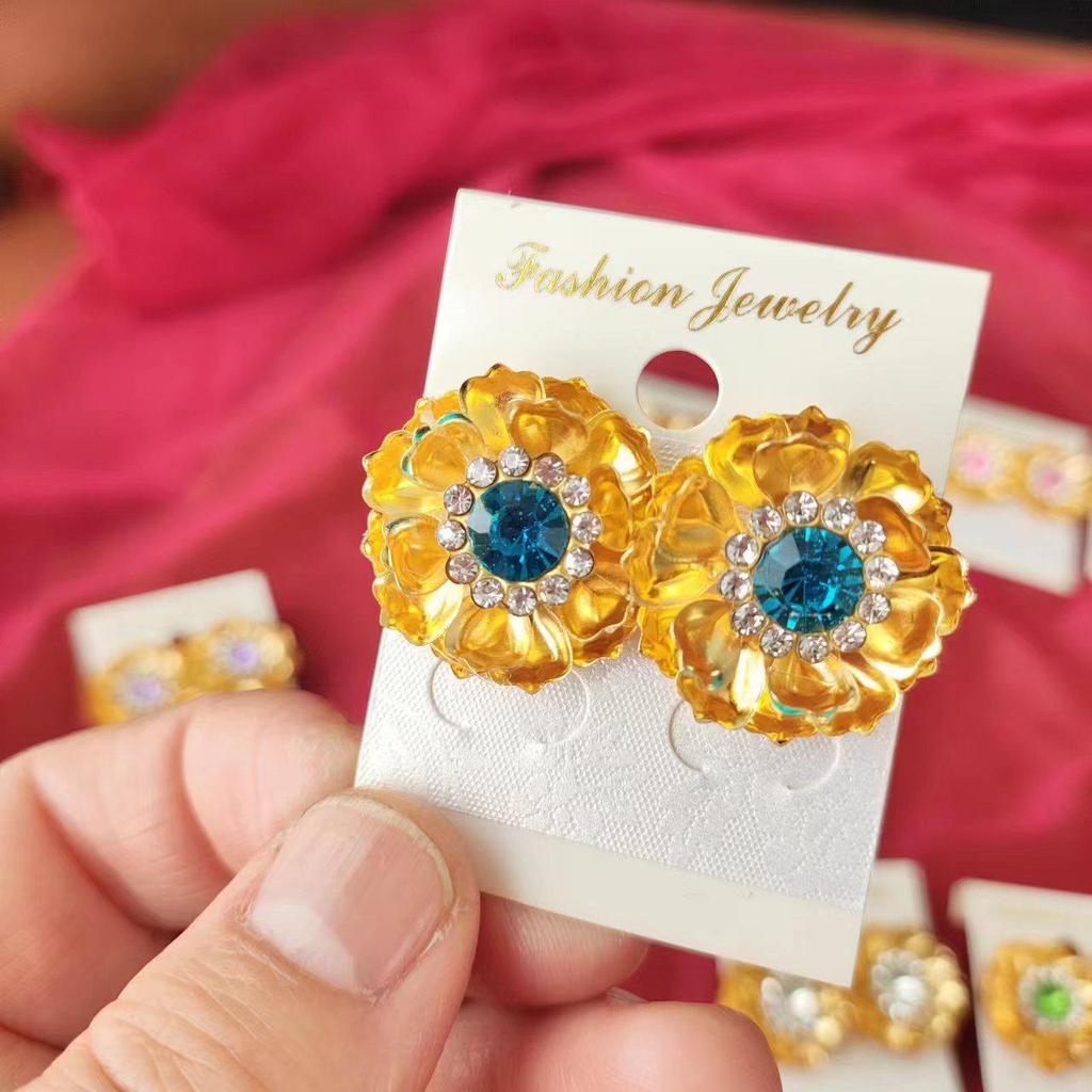 Ethnic Flower Rhinestone Gold Stud Earrings - Versatile and Stylish Accessories