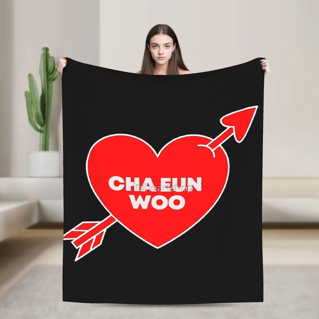 Cha Eun-woo Blankets  Warm Street Trend Plush Throw Blanket For Bedroom Picnic Flannel Bedspread Bed Cover