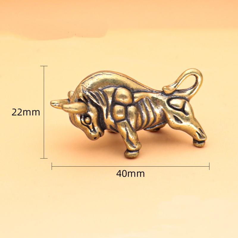 1 Piece Lucky Copper Animal Figurine Miniature Ornament Brass Bullfighting Statue For Home & Office Desk Decoration
