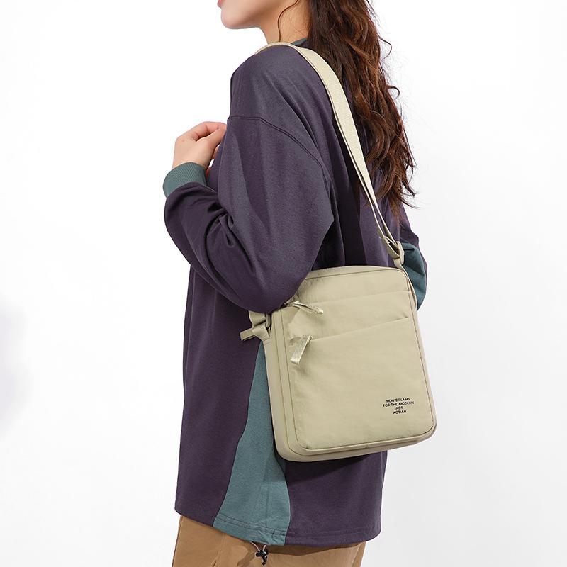 Men's Crossbody Bag Commuter Bag Lightweight Shoulder Bag