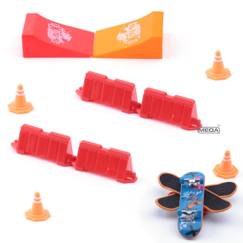 Christmas Youth Finger Exercise Skateboard & Scooter Pants Indoor Toy Set