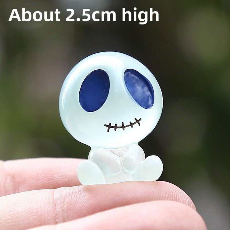 Miniature Resin Ghost Figurine With Glow Effect For Home Enthusiasts Decor