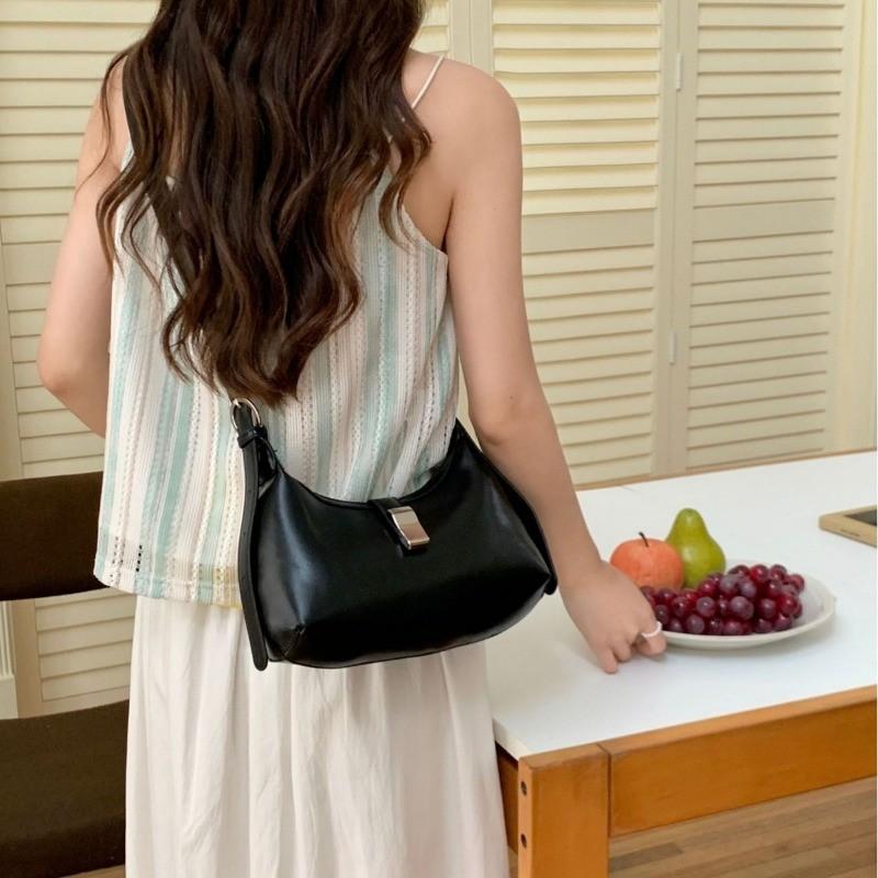 IELGY Crescent Underarm Retro Elegant Shoulder Female Bag All-Match Commuter