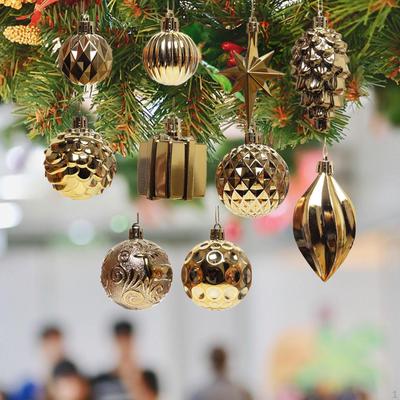 מוצרים לחגיגה ומסיבה – קישוטים לחג המולד