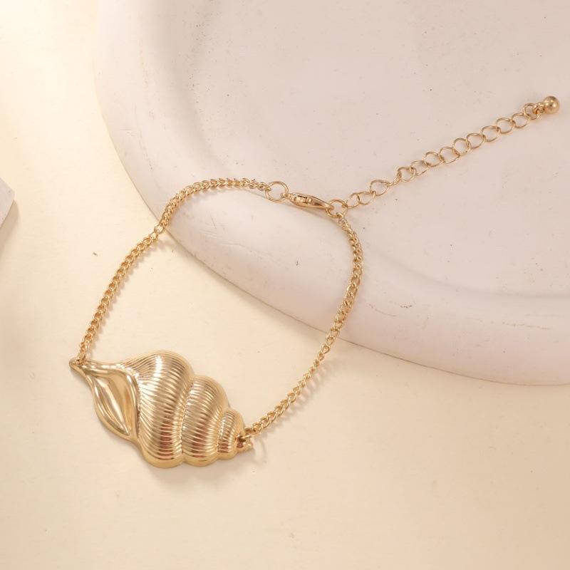 European and American Jewelry Vacation Style Conch Beating Pattern Light Luxury High-end Gold Earrings Necklace Bracelet Jewelry Set