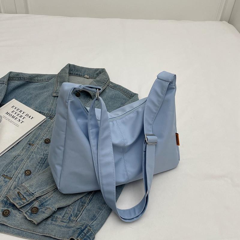 Oxford Cloth Saddle Bag For Women With Zipper Closure For Daily Use