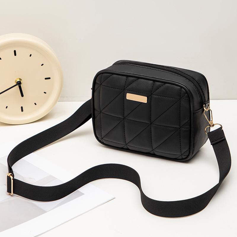 Stylish Korean Version Women's Crossbody Camera Bag with Diamond Pattern