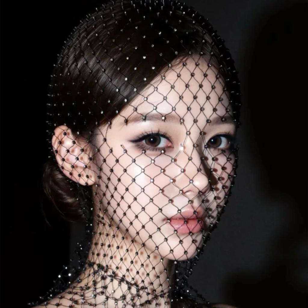 Rhinestone Fishnet Face Veil, High-End Photo Prop, Stylish & Creative Grid Sparkly Headpiece Head Veil Accessory