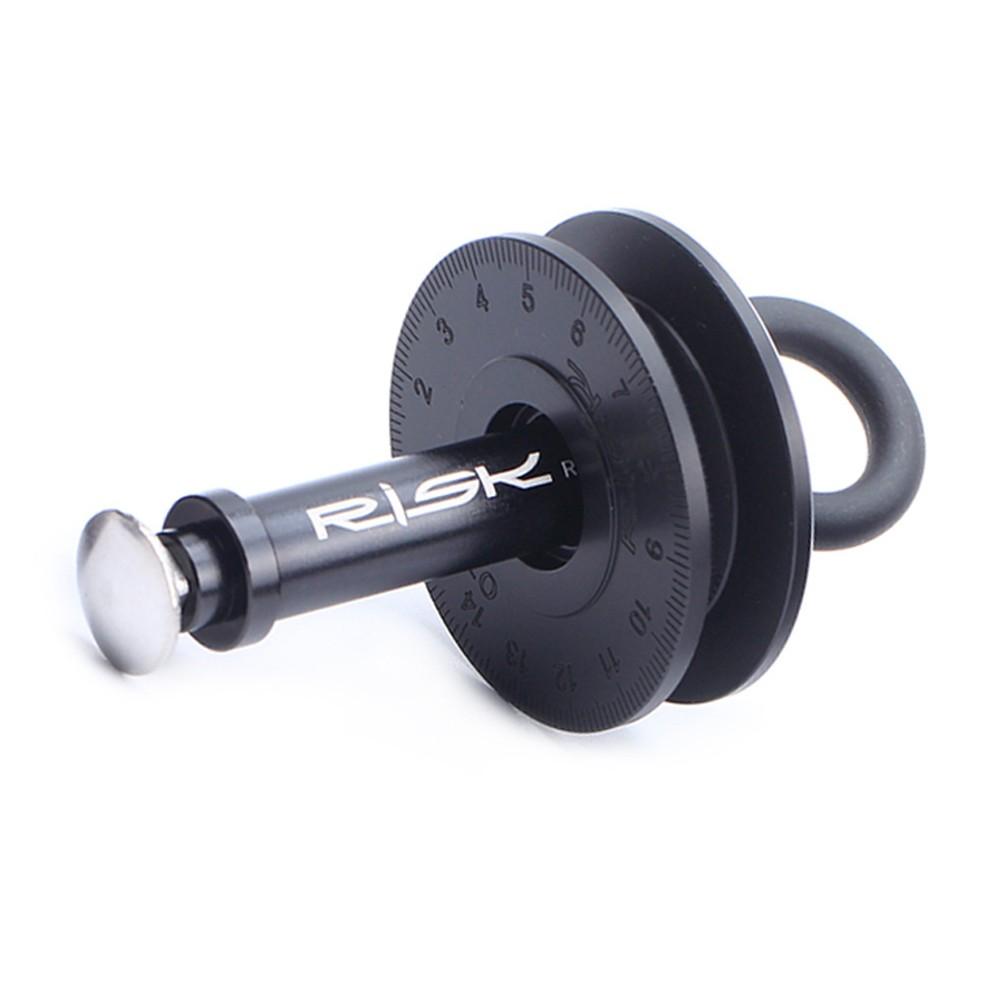 

Chain Retainer with Quick Disassembly for Mountain Bicycles Chain retainer