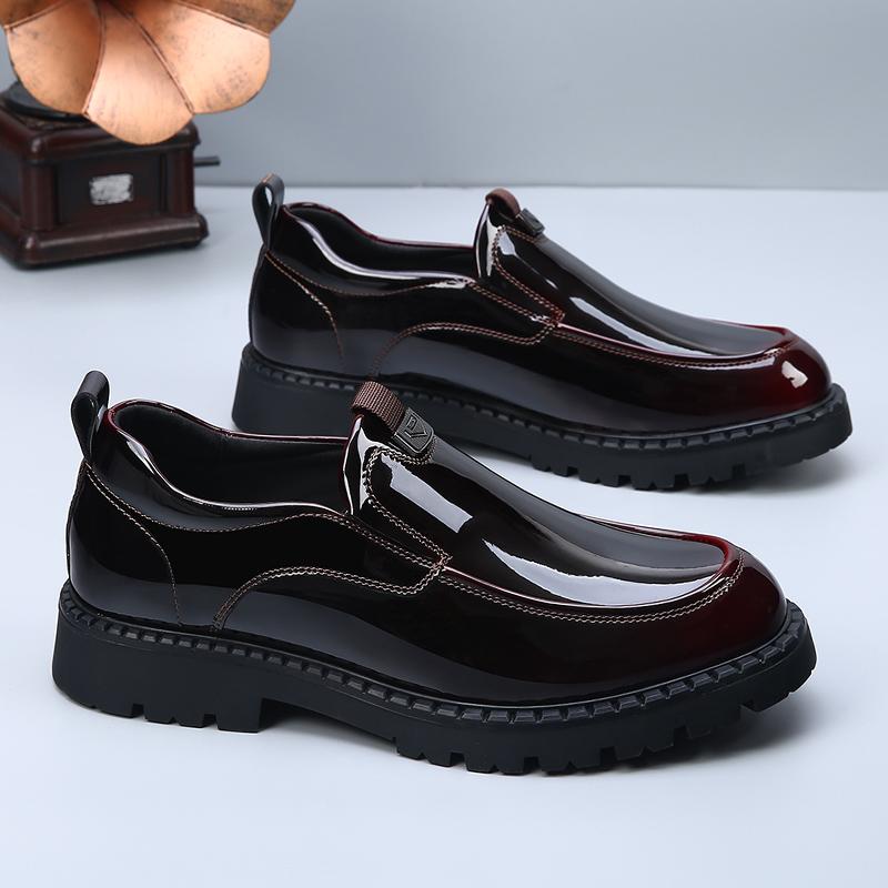 Fashion New men's leather shoes Minimalist casual style Office or business work Adult hot selling suit shoes Thick soled Black Versatile