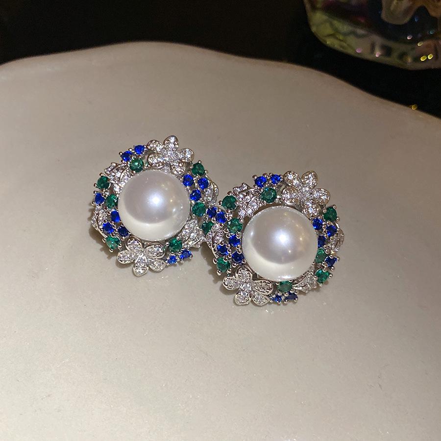 Golden Pearl Light-Gathering Gold-Plated Zircon Jewelry Set: Pearl Ring, Earrings, Necklace – Vintage Light Luxury Collection.