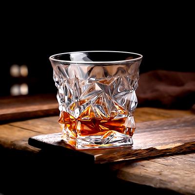 Bicchiere da Whiskey da 290 ml Ispessito Trasparente Calici da Vino Modello Intagliato Regali di Lusso per Acqua Tè Bevande Tazza Tazze a Grande Capacità