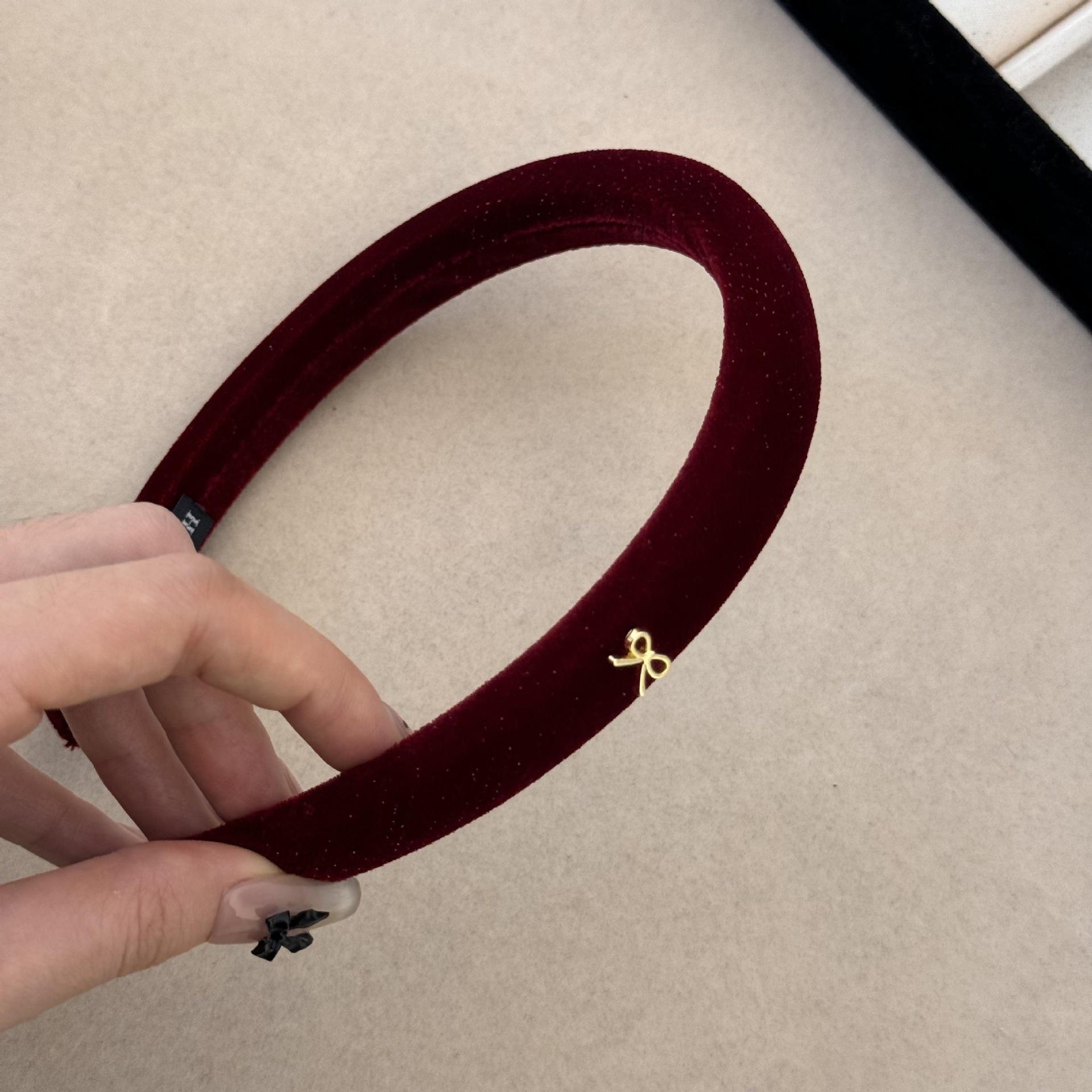2024 Women s Korean-Style Autumn Winter Headbands High-End Velvet Hong Kong Retro Hair Accessories Feel New High-Top Style